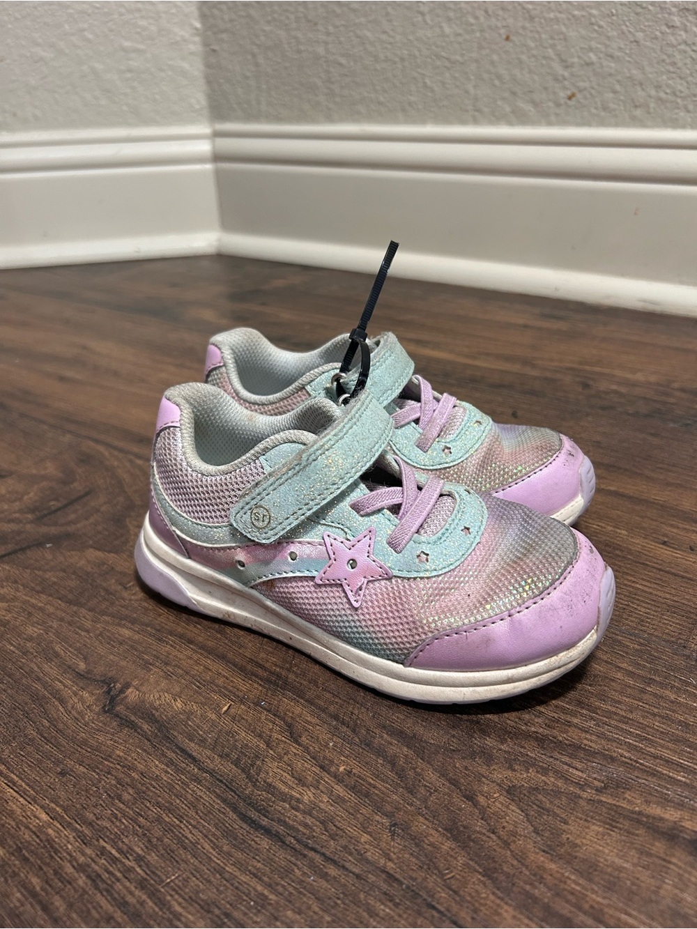 Size 10 play condition stride rite sneakers